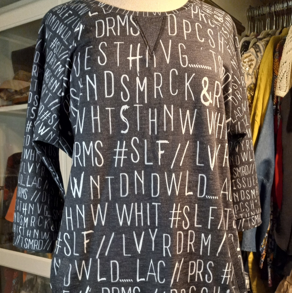 Knit dress with pockets
